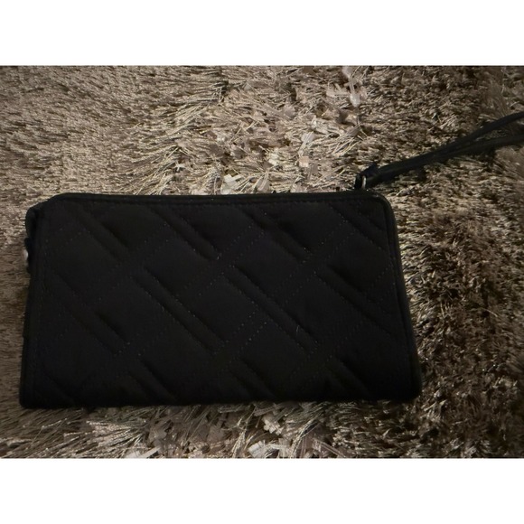 Vera Bradley Women's Black Quilted‎ Wristlet Wallet Colored Interior - Picture 2 of 3